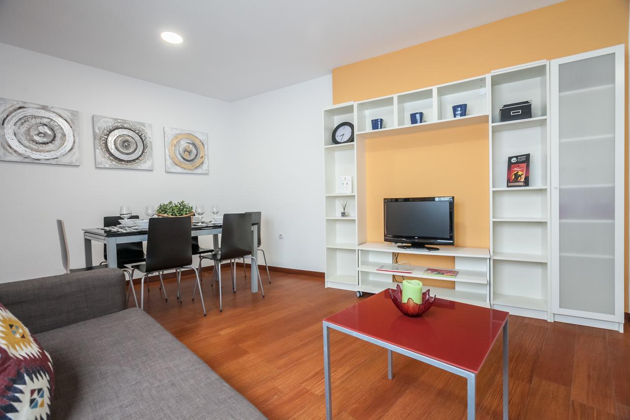 Casas De Sevilla - Apartamentos Cuna 41 ภายนอก รูปภาพ
